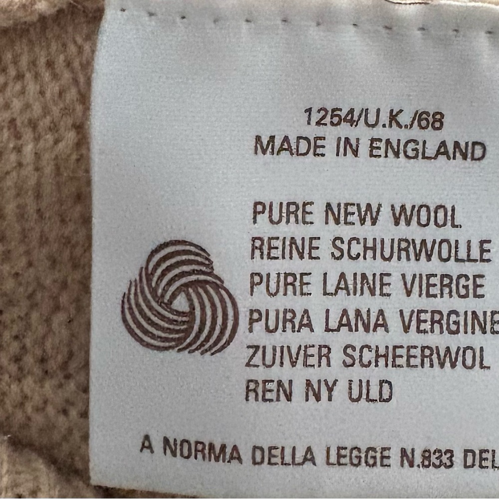Vintage 100% Lambswool Beige Brooks Brothers Best-46” - Picture 4 of 4